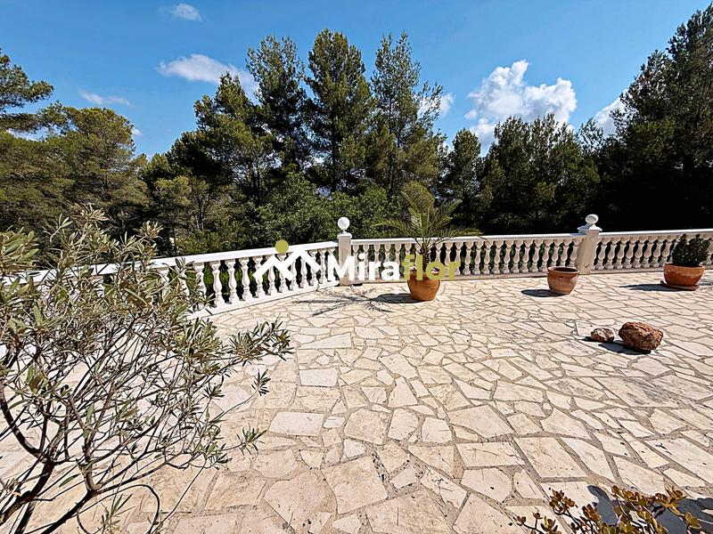 Foto 24d851a1-ef2f-49db-ab66-d8658c86eca4. Chalet con camino riscaldamento parcheggio piscina in Benidoleig