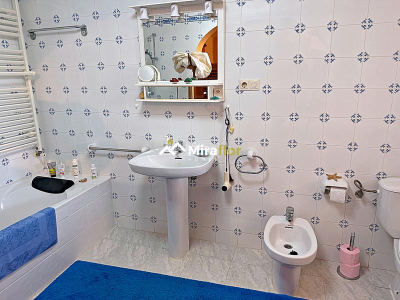 Foto 6db3c9da-85b5-4d69-b1f5-0479010b7fdf. Chalet con camino riscaldamento parcheggio piscina in Benidoleig