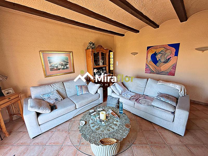 Foto 7441c5c4-fdc0-4385-b94a-5b65c3997b76. Chalet con camino riscaldamento parcheggio piscina in Benidoleig