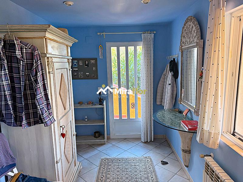 Foto 99400581-b41e-4fe6-b676-7b80846aab71. Chalet con camino riscaldamento parcheggio piscina in Benidoleig