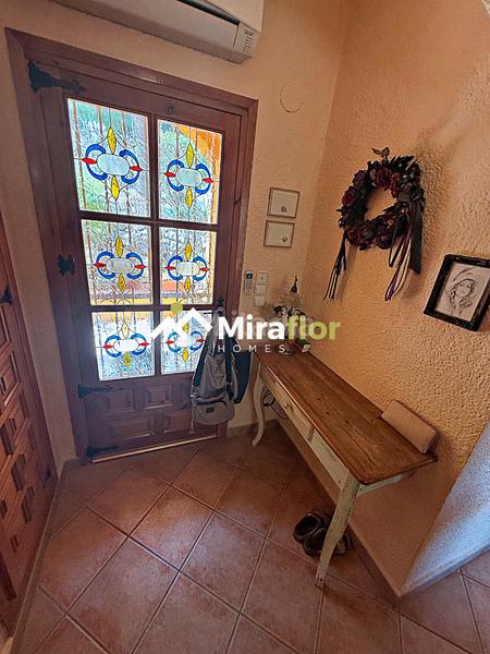 Foto 9d737720-2abf-4e36-b1f6-18dac790890e. Chalet con camino riscaldamento parcheggio piscina in Benidoleig