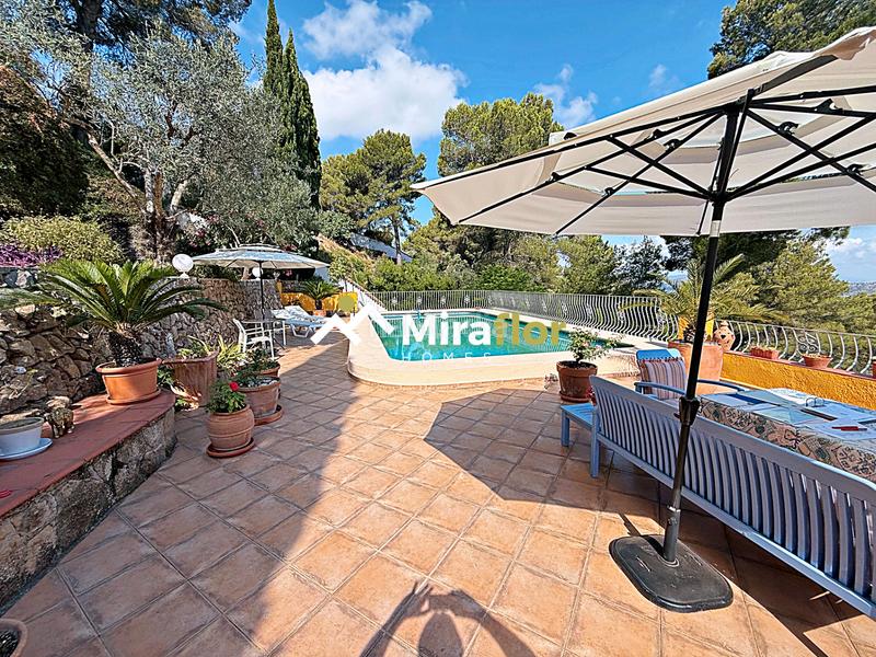 Foto cbea021c-f343-4467-89ee-7257789bd03b. Chalet con camino riscaldamento parcheggio piscina in Benidoleig