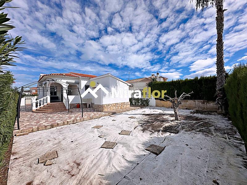 Foto 10fecc84-b02d-4bc7-a94b-b1fc4bee145d. Chalet avec parking dans Poblets (els)