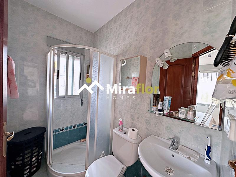 Foto be467781-6aec-4626-8919-f195c5bbd454. Chalet avec parking dans Poblets (els)