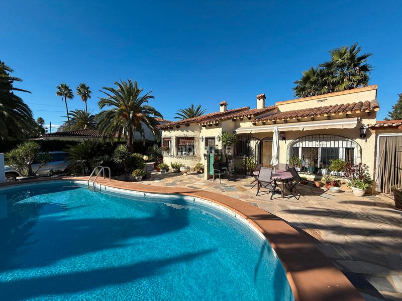 Foto 731107e3-1792-458b-b6a2-c4501eaf5b04. Chalet con camino riscaldamento parcheggio piscina in Poblets (els)