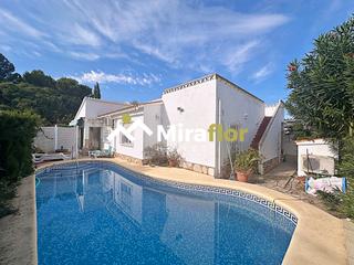 Chalet à Poblets (els). Preciosa villa independiente con vistas panorámicas a la montaña