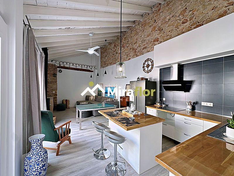 Foto c50680e3-4b04-456d-8212-4d7ce9f2aa20. Casa adossada amb xemeneia calefacció aparcament a Dénia