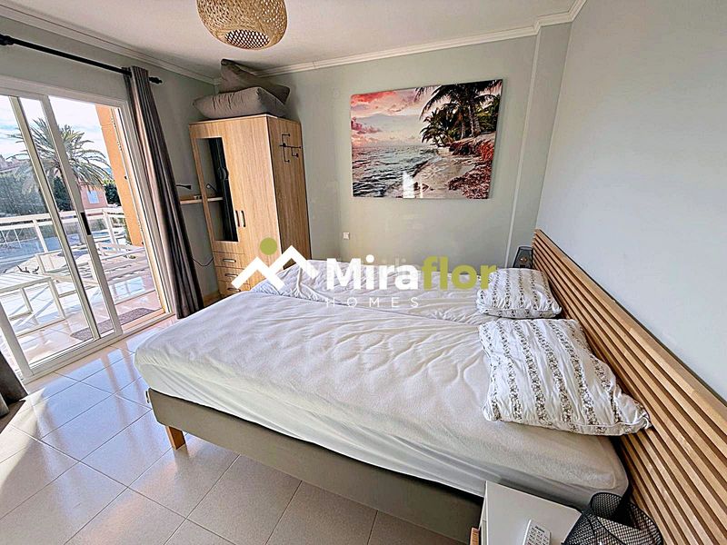 Foto 41c34ba4-a201-422b-8d2d-9697b6c6e36d. Apartament amb aparcament piscina a El Puerto Dénia