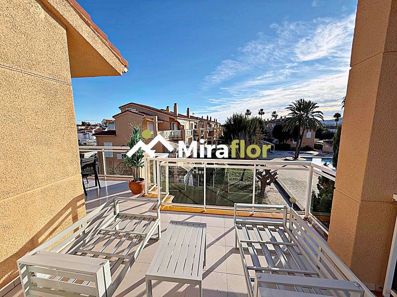 Foto 5452863f-22e8-49b8-8a5c-6091de010d6c. Apartament amb aparcament piscina a El Puerto Dénia