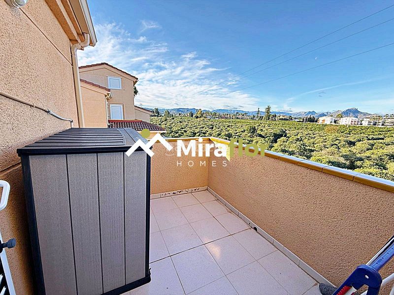 Foto c6664471-7b73-482b-ab38-5b9ad5f166a2. Apartament amb aparcament piscina a El Puerto Dénia