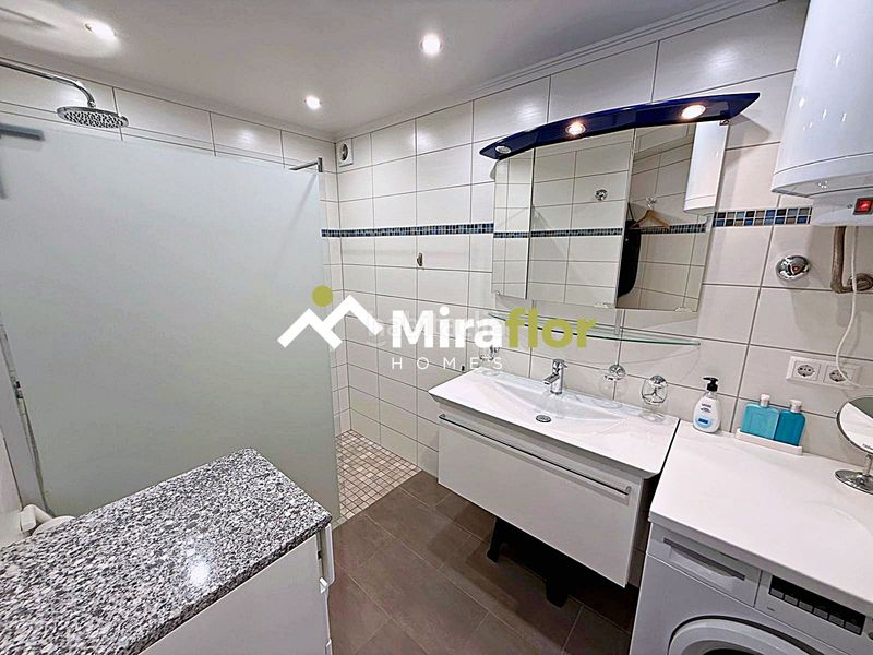 Foto d8887275-a242-4b9e-898e-c8fd17818d07. Apartament amb aparcament piscina a El Puerto Dénia