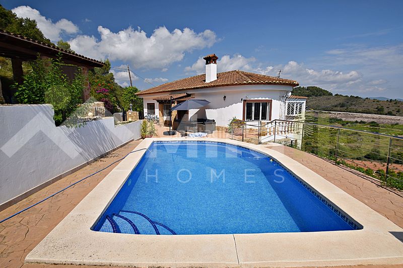 Foto 01d590b3-133f-48a3-b3d8-643640c06b03. Chalet with fireplace heating parking pool in Font d´en Carròs (la)