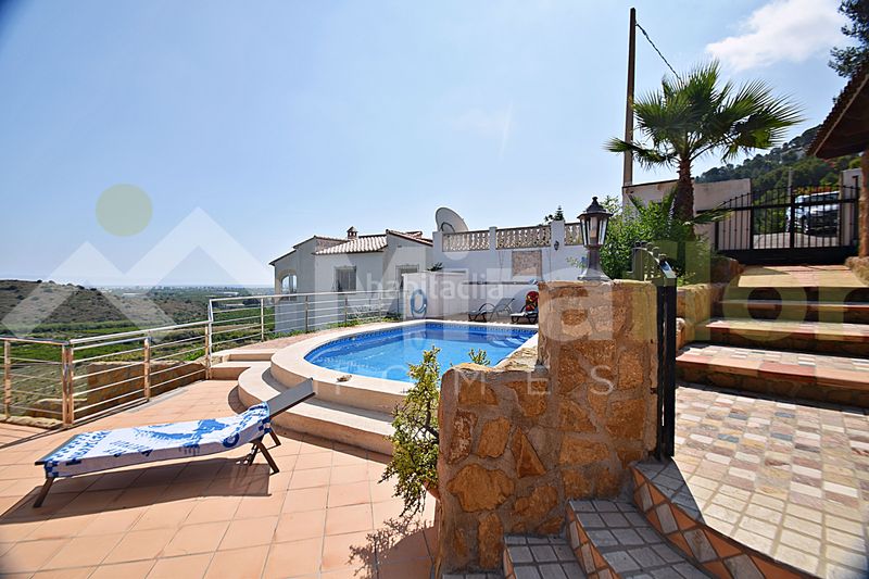Foto 3a217a00-a55e-413e-8889-98e937d5b862. Chalet with fireplace heating parking pool in Font d´en Carròs (la)