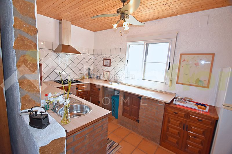 Foto f3210460-c9fd-47b8-8c12-4f11f17e0ab5. Chalet with fireplace heating parking pool in Font d´en Carròs (la)