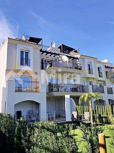 Foto a2da797d-9ee0-46a9-87ce-ac2c22e46aca. Àtic amb aparcament piscina a El Montgó Dénia