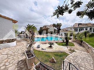 Appartement  Carrer pintor sorolla. Su residencia exclusiva con vistas al mar: apartamento en planta