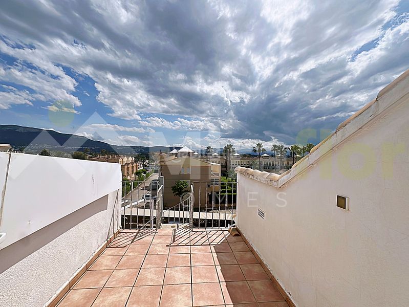 Foto a5d7800a-a304-4c91-a6cd-833f3fe9846a. Àtic amb aparcament piscina a Les Bassetes - El Marjal Dénia