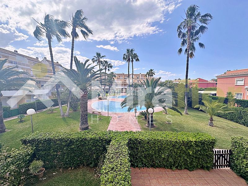 Foto c41d753e-b858-46f1-ade5-2edbc928aa47. Apartament amb calefacció aparcament piscina a Les Bassetes - El Marjal Dénia
