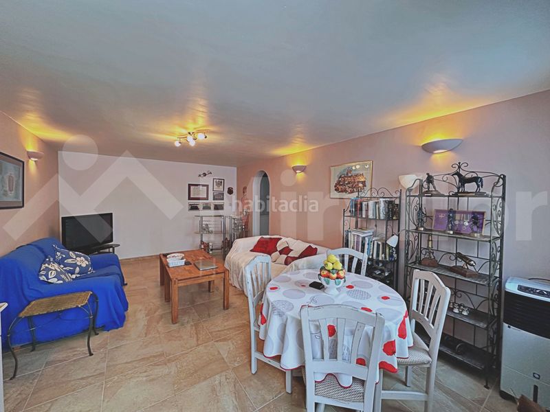 Foto ae7b47d4-873d-4a9b-8ec8-55a2aacbdcc6. Towny house in urbanització l in Ráfol de Almunia