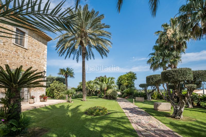 Foto c691e0f0-55b9-4313-b57a-b9d02097cb55. Xalet amb xemeneia calefacció aparcament piscina a Dénia