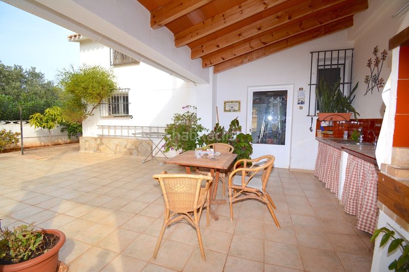 Foto 5d63a274-5b5f-4379-85a4-617247e95a5c. Xalet amb xemeneia calefacció aparcament piscina a Dénia