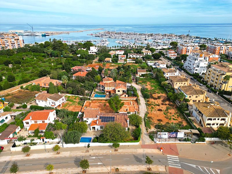 Foto 6d28949a-fb5f-4312-bf17-e3b81bab848e. Xalet amb xemeneia calefacció aparcament piscina a Dénia