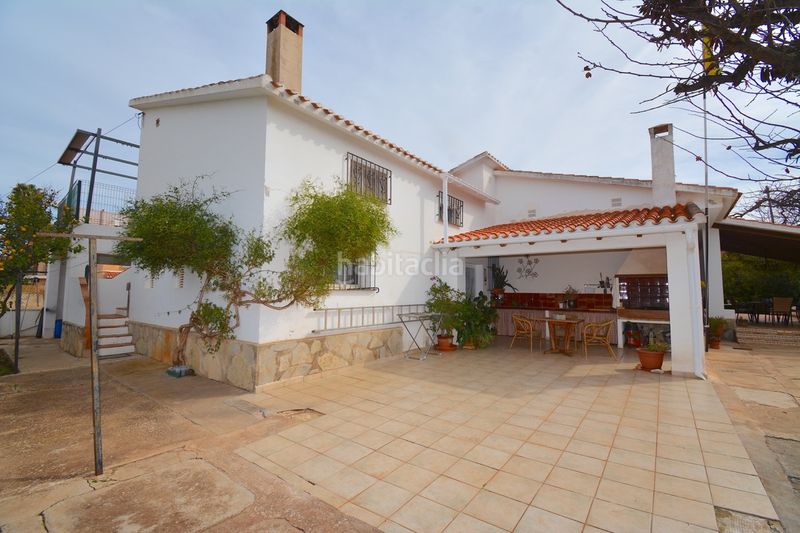 Foto b041f0eb-f8cf-4882-8b77-374e78a1dc0a. Xalet amb xemeneia calefacció aparcament piscina a Dénia