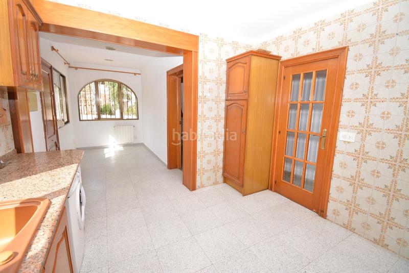 Foto 330f9a4e-8502-4a6d-a753-e1c7494d4ba1. Xalet amb xemeneia calefacció aparcament piscina a Dénia