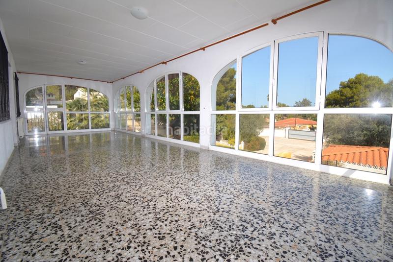 Foto 494fb11e-b589-4eb6-ab60-c0b12559ebf1. Xalet amb xemeneia calefacció aparcament piscina a Dénia