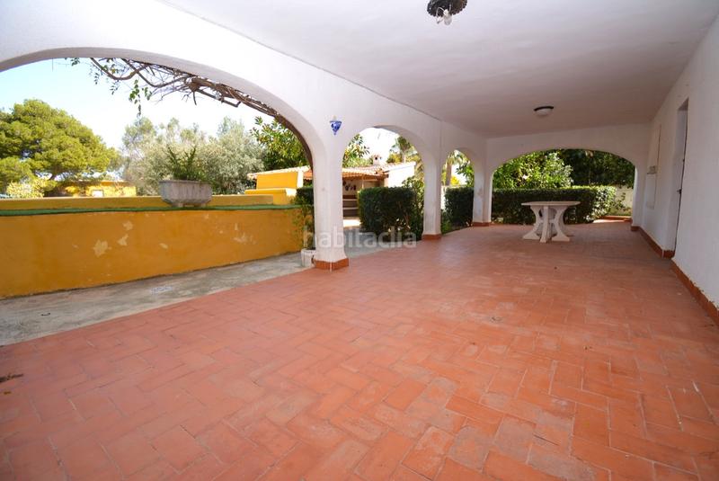 Foto e9e43bae-bfbf-45e5-88bf-3a40346030e3. Xalet amb xemeneia calefacció aparcament piscina a Dénia