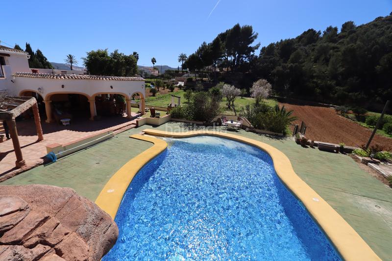 Foto 29250939-dbb0-4795-98c1-da0c13b9d65c. Chalet villa en enclave único con gran parcela frente al valle de Jesús Pobre en Dénia