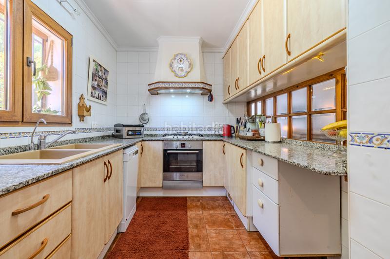 Foto 080de5f3-cef9-42e1-ac80-2070637440a7. Chalet en venta en denia este acogedor y soleado chalet de estilo rústico, con unas vistas impresionantes al montgó en Dénia