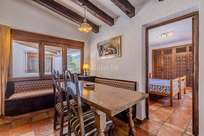 Foto 6f426545-8e92-43b4-8f25-d75325d8e4dd. Chalet en venta en denia este acogedor y soleado chalet de estilo rústico, con unas vistas impresionantes al montgó en Dénia