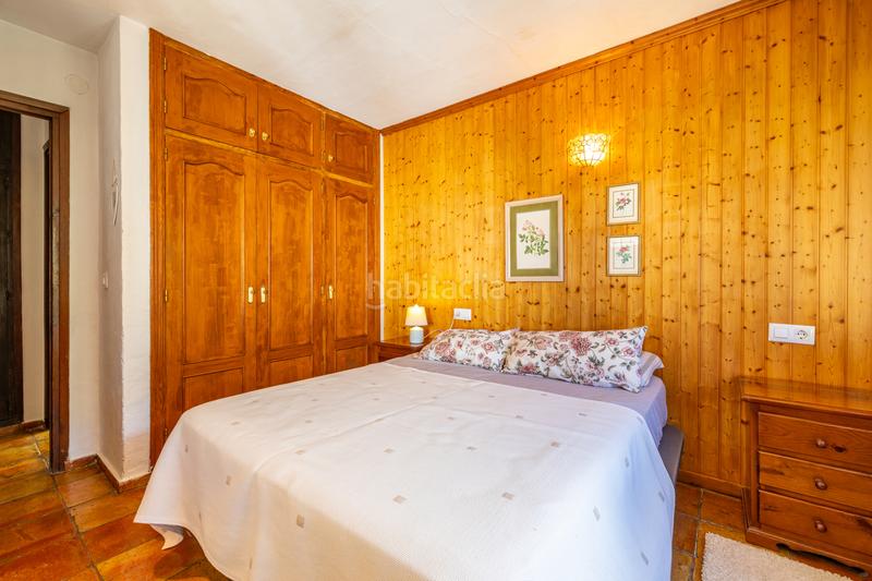 Foto fc90cf73-0073-4c77-9c15-2af15c97d9e0. Chalet en venta en denia este acogedor y soleado chalet de estilo rústico, con unas vistas impresionantes al montgó en Dénia