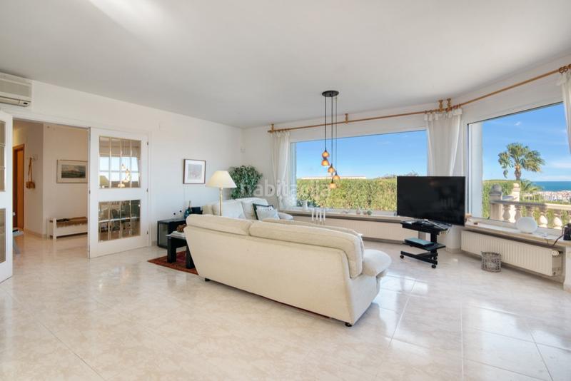 Foto 37ab036f-8bae-4fac-95d4-be7423607c6d. Chalet avec cheminée chauffage parking piscine dans Dénia