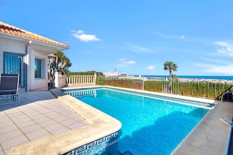 Foto 666d56b9-8e16-401c-8e02-40b4494b3d47. Chalet avec cheminée chauffage parking piscine dans Dénia