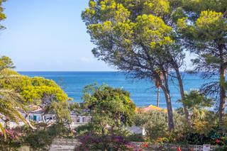 Piccolo appartamento in Las Rotas / Les Rotes. Apartamento en exclusiva con fantásticas vistas al mar en la pla
