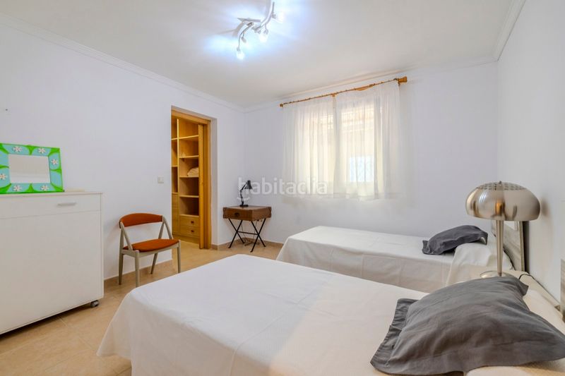 Foto b4d9fa8d-7867-4cb7-ae27-9356632fe57e. Xalet amb xemeneia aparcament piscina a La Pedrera-Vessanes Dénia