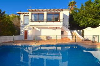 Xalet en Centro. Bonito chalet situado en una magnfica zona residencial de benit