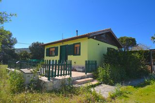 Xalet a La Xara-La Sella. Sobre una parcela de 5.500m2 llanos nos encontramos con dos chal