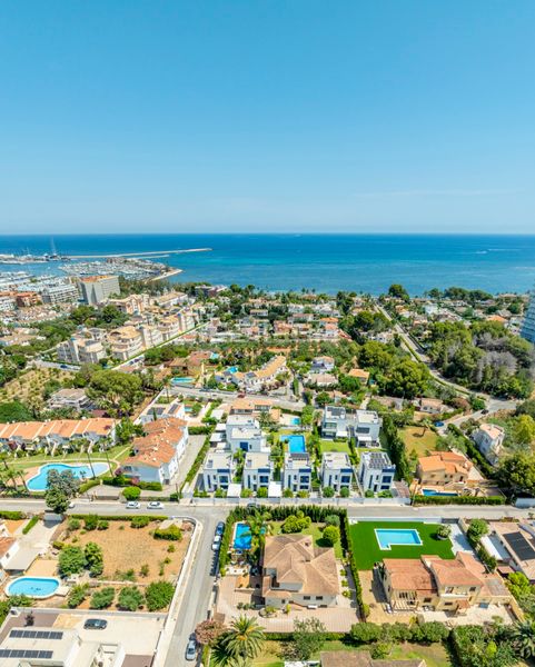 Foto 752c6f3f-48ff-4b3a-a351-ced72492720e. Xalet amb xemeneia calefacció aparcament a El Montgó Dénia