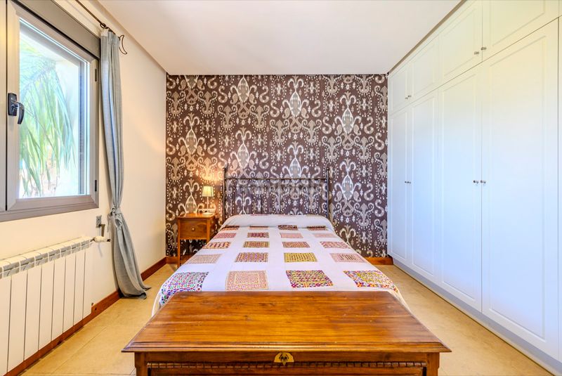 Foto a66453f3-8c32-4539-ac29-3de075c56db7. Xalet amb xemeneia calefacció aparcament a El Montgó Dénia