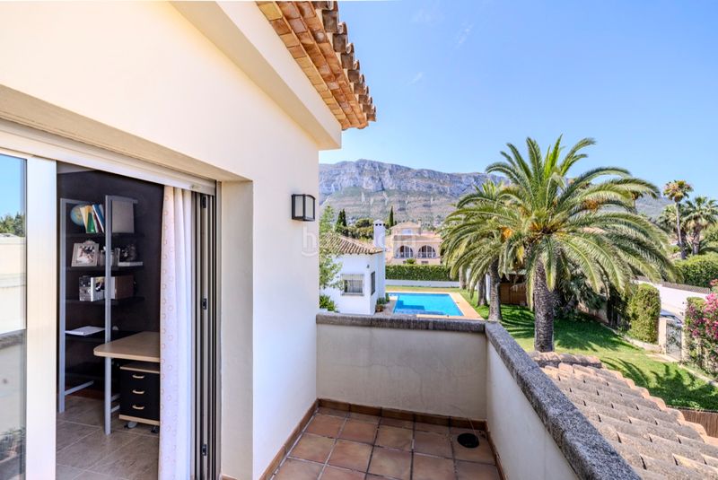 Foto e047d89b-637b-4c7d-b118-8cdc60e0dc40. Xalet amb xemeneia calefacció aparcament a El Montgó Dénia