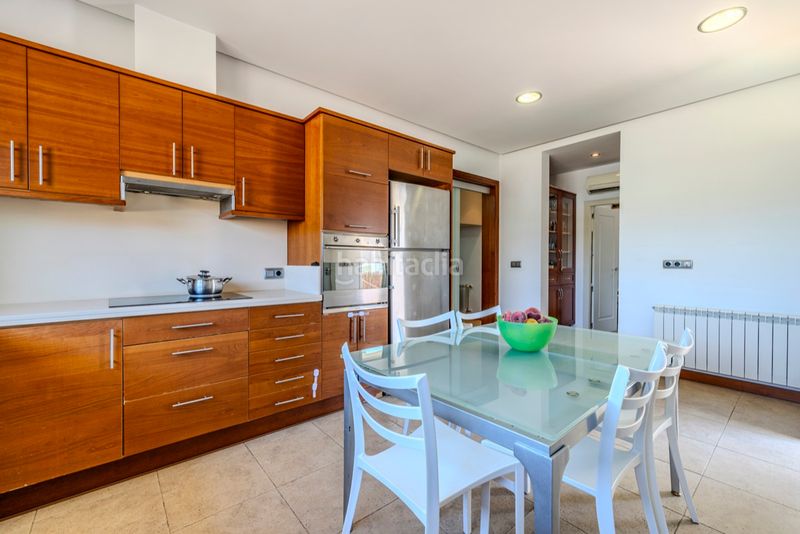 Foto f34e8ced-f827-48b5-b004-9d06fc7f673e. Xalet amb xemeneia calefacció aparcament a El Montgó Dénia