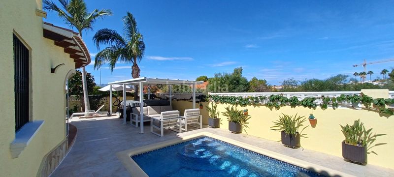 Foto d3916630-a409-484d-8c1c-56137b56a135. Xalet amb calefacció aparcament piscina a El Montgó Dénia