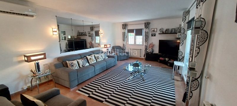 Foto d3cdb10a-5e87-4b6d-b488-f82f44bd0cb9. Xalet amb calefacció aparcament piscina a El Montgó Dénia