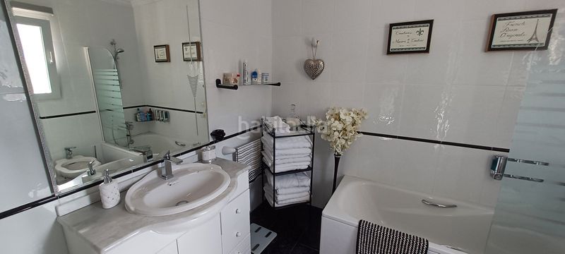 Foto d50ff91e-c8d2-4426-b6dd-94b956a73938. Xalet amb calefacció aparcament piscina a El Montgó Dénia