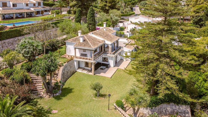 Foto 4c0e15ef-4c54-4791-9c81-6c296e3ac96d. Xalet amb xemeneia calefacció aparcament piscina a Xàbia