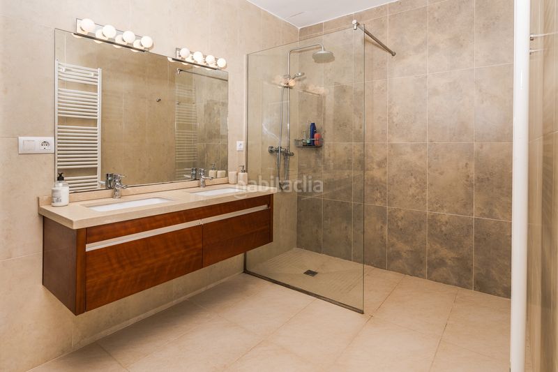 Foto 64ff0664-2ae5-41e8-964b-fb5cd4a5a920. Xalet amb xemeneia calefacció aparcament piscina a Xàbia