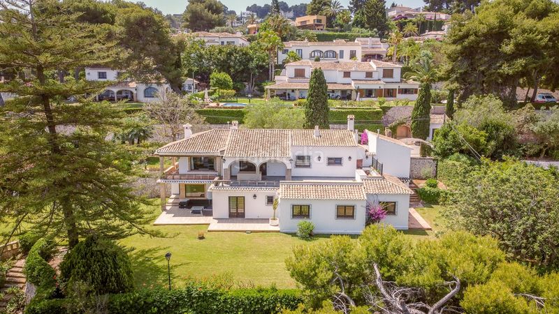 Foto 896c56fe-3b15-49a8-a740-cfff1e7ecc14. Xalet amb xemeneia calefacció aparcament piscina a Xàbia